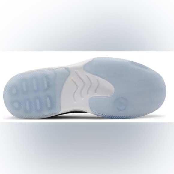 Nike Air Jordan Max Aura 2 “white gym red” - Picture 2 of 6